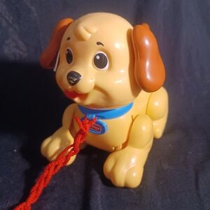 Toy fisher price Lil snoopy plastic pull dog.